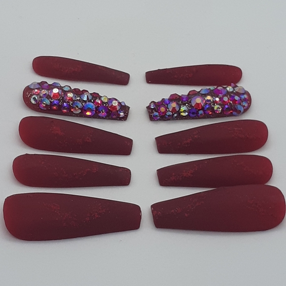 Matte Red Holiday Sparkle Press on Nails - Picture 4 of 7